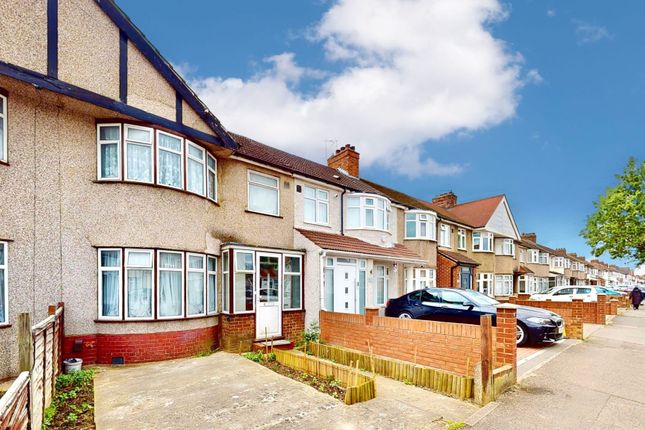 Terraced house for sale in Bourne Avenue, Hayes