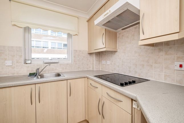 18, Kingsley Court, Kingsley Court, Aldershot photo 4