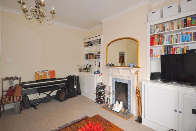Woodstock Road, Chiswick photo 3