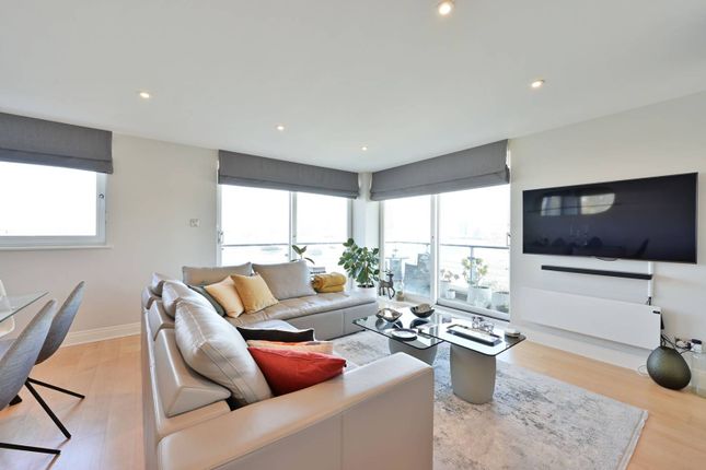 Flat for sale in Smugglers Way, Wandsworth Town, London