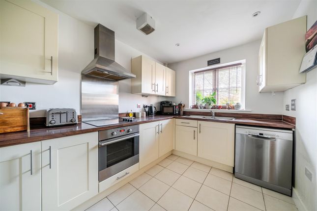 9, Bere Lane, Fareham photo 3