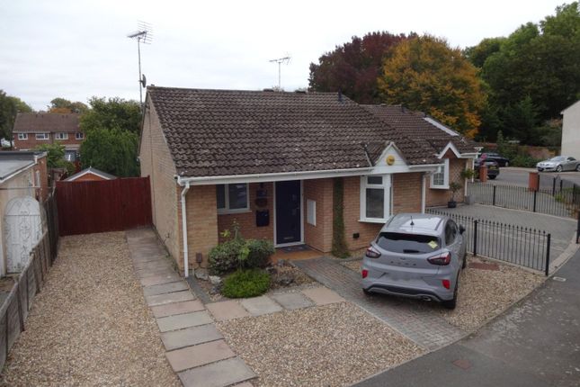 2-bed bungalow on 81, Cemetery Road, Dunstable, £330,000