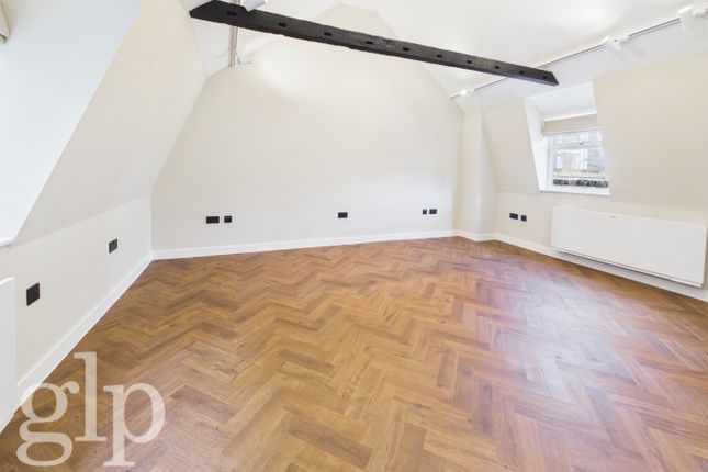 Flat C, 42 Store Street, Greater London photo 4