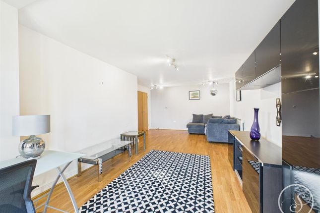6, The Gables, Leeds photo 3