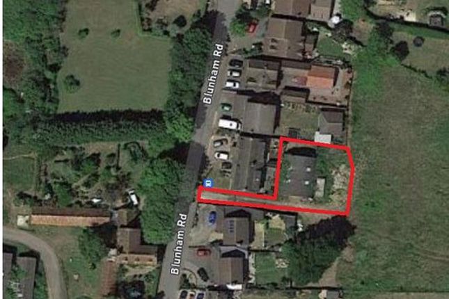 Land to the rear of 26-28, Blunham Road, Bedford photo 4