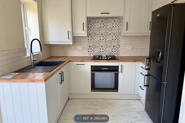 3-bed house on Brockwell Park, Kingswood, Hull, £975/mo
