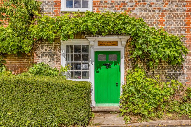 EDR  Mill House, River Street, Emsworth photo 4
