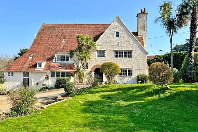 Thumbnail Detached house for sale in Kivernell Road, Milford On Sea, Lymington