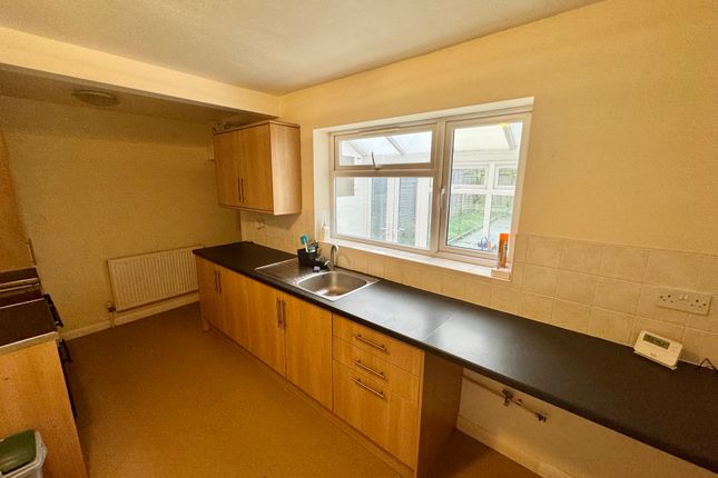 123, Coventry photo 4