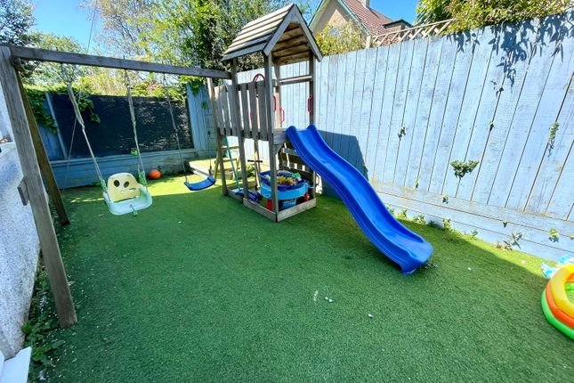 17, Tremodrett Road, St. Austell photo 2