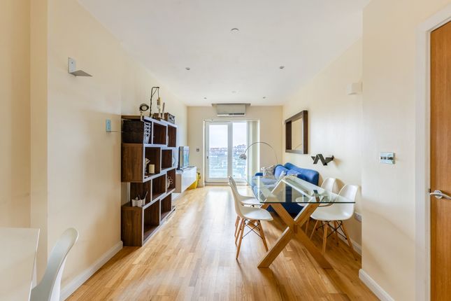 Cavalier House, Ealing photo 4
