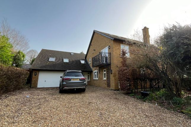 7 Bedroom Detached in NN6 8AT