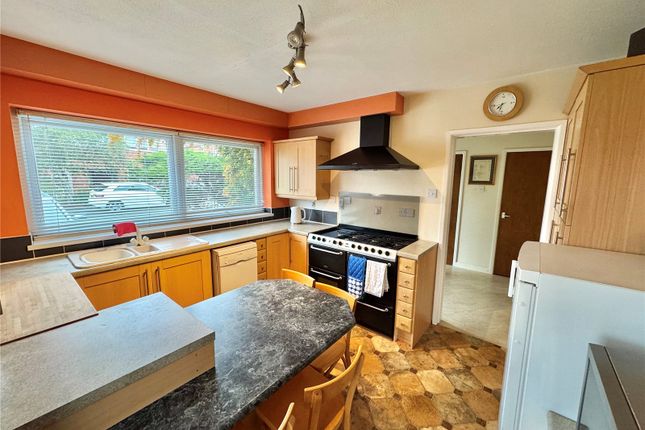 10, Merton Avenue, Preston photo 3