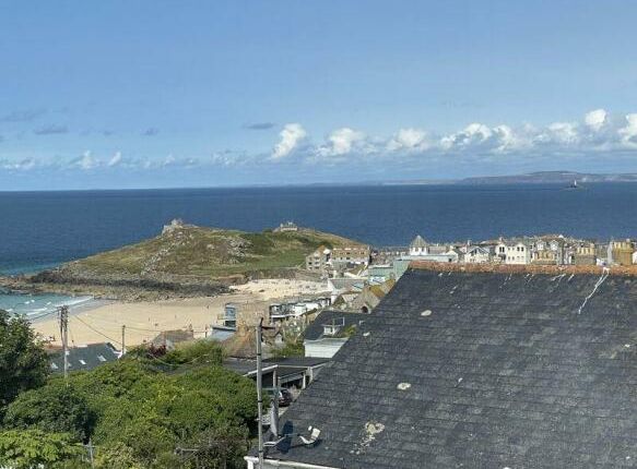 Flat for sale in Parc Bean, St. Ives