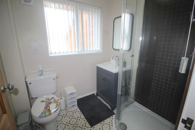16, Glendale Drive, Birmingham photo 4