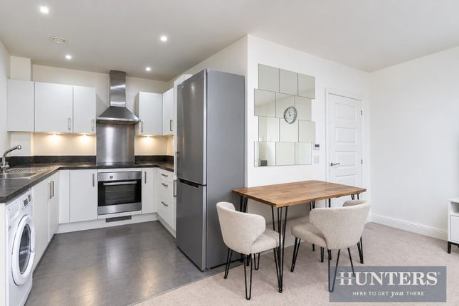 Mayfair Court, Flat 35, Hunting Place, Hounslow photo 2