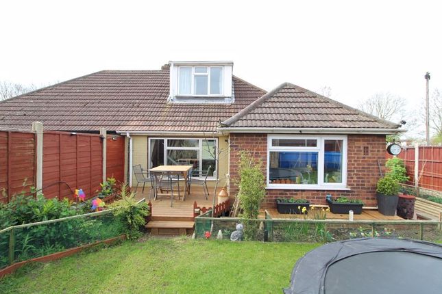 Semi-detached bungalow for sale in Catsbrook Road, Luton