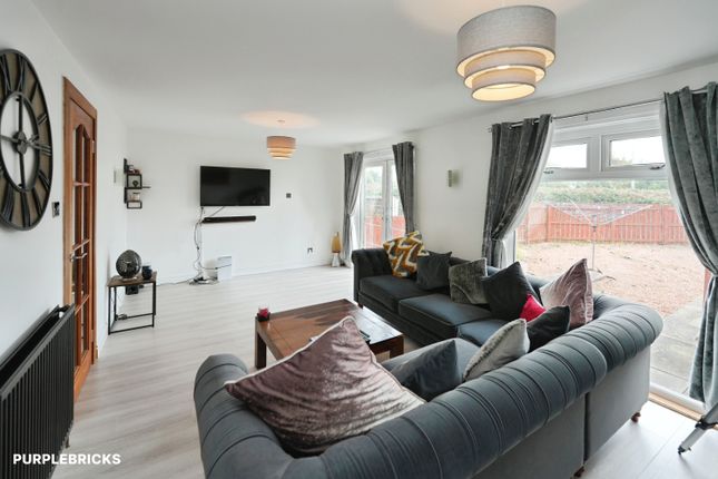 56, Campsie Avenue, Irvine photo 4