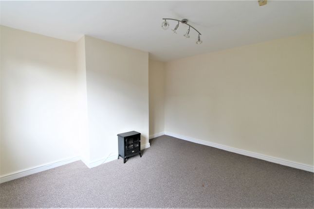 152, Badger Avenue, Crewe photo 3