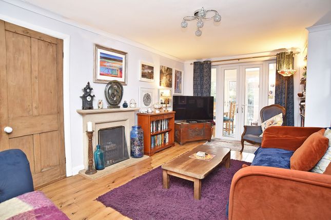 2 The Garth, Knaresborough photo 2
