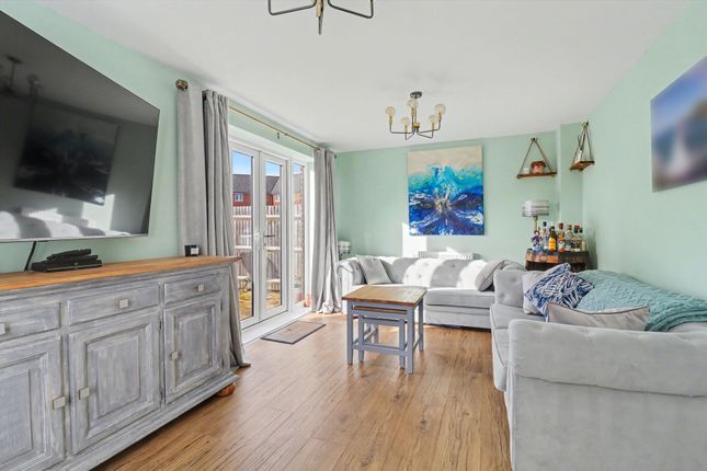 6 Warwick Way, Southampton photo 3