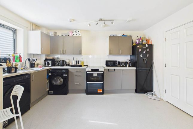 55, Jonathan Henry Place, Luton photo 2