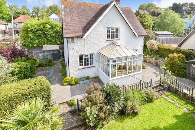 3-bed detached on Half Way House, Mill Lane, Hythe, £550,000