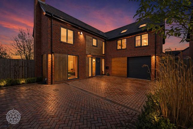 4 The Old Courtyard Culcheth Hall Drive, Warrington photo 3