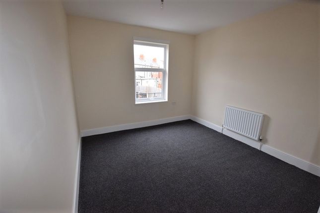 18 Hardwicke Road, Rotherham photo 5