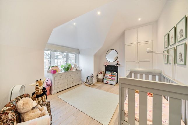 Flat for sale in Church Crescent, London