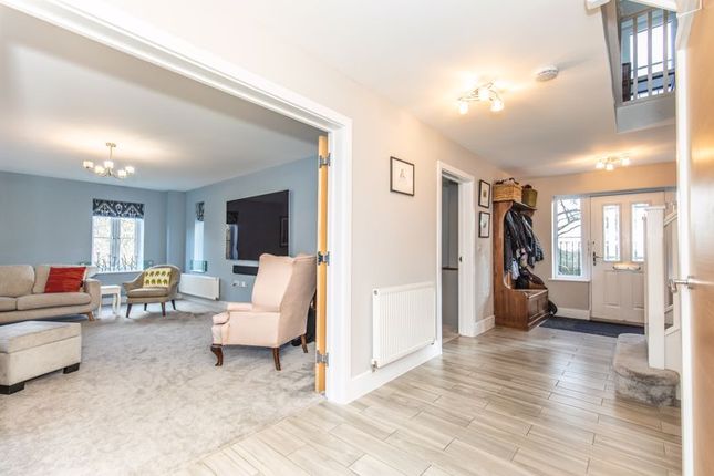 27, Horsefield Green, Haywards Heath photo 4