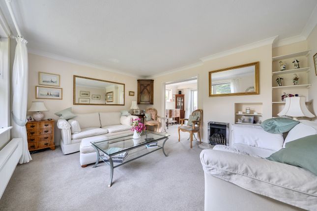 10A,, The Harrage, Hampshire photo 2