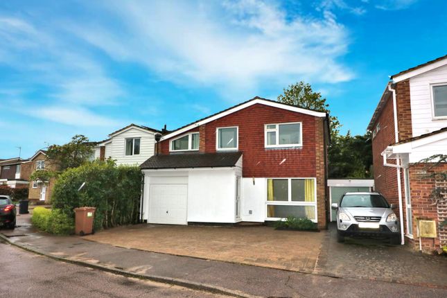 Detached house to rent in Abbots Close, Datchworth