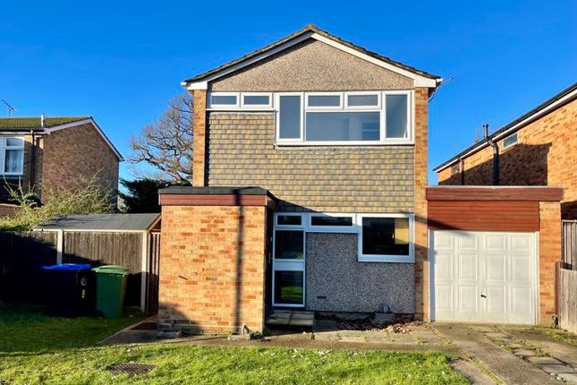Thumbnail Detached house for sale in Glebelands, Claygate, Esher
