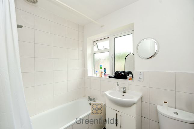 8a Beech Avenue, Ruislip photo 4