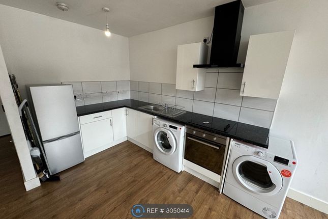 Flat, Central House Great Central Street, Leicester photo 2