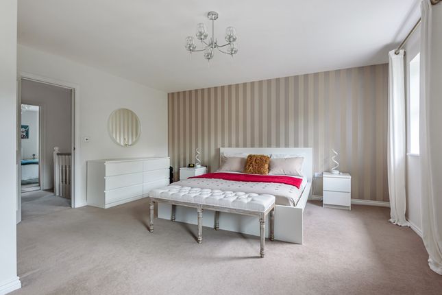 Town house to rent in Whitehill Place, Virginia Water
