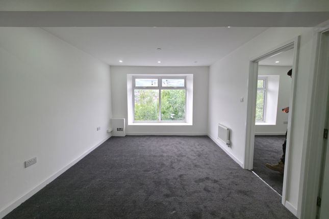Flat 7, 51 Ystrad Road, Ton Pentre photo 3