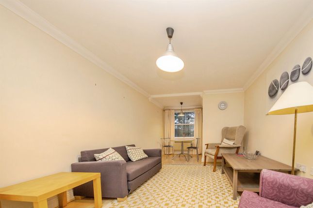 Flat 19, Simon House, 39, St. Marys Road, Ipswich photo 3