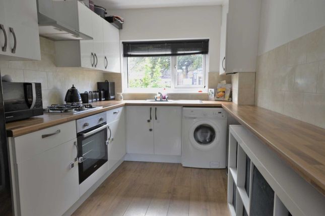24, Polsteads, Basildon photo 4