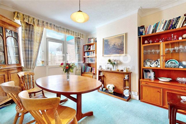 20, St. Augustines Avenue, Wembley photo 3