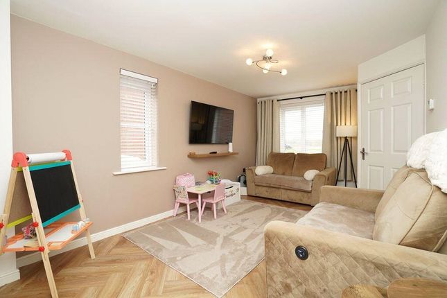 27, Swan Lane, Newark photo 2