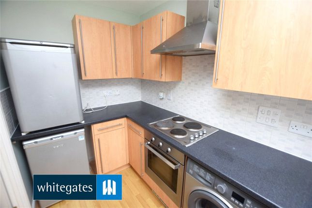 31, Whitehall Green, West Yorkshire photo 5