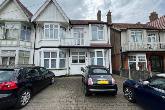 Thumbnail Flat to rent in Crowstone Avenue, Westcliff