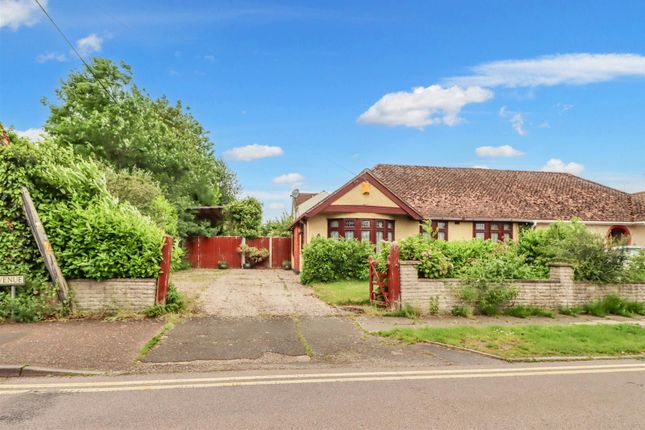 Thumbnail Semi-detached bungalow for sale in Victoria Avenue, Wickford