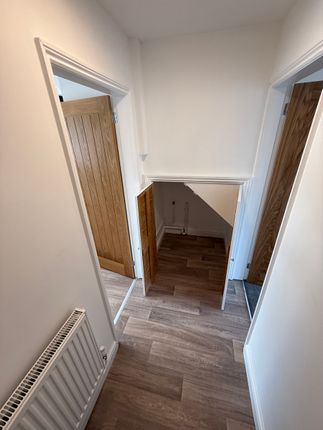 28, Larkin Avenue, Stoke-on-Trent photo 4