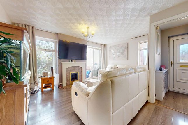 14, Peter Street, St. Helens photo 2