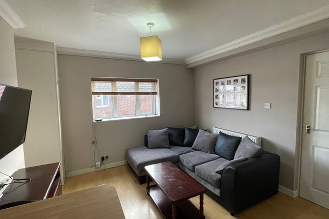 Flat to rent in Wimborne Road, Bournemouth