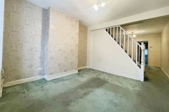 18, Leavesden Road, Hertfordshire photo 2