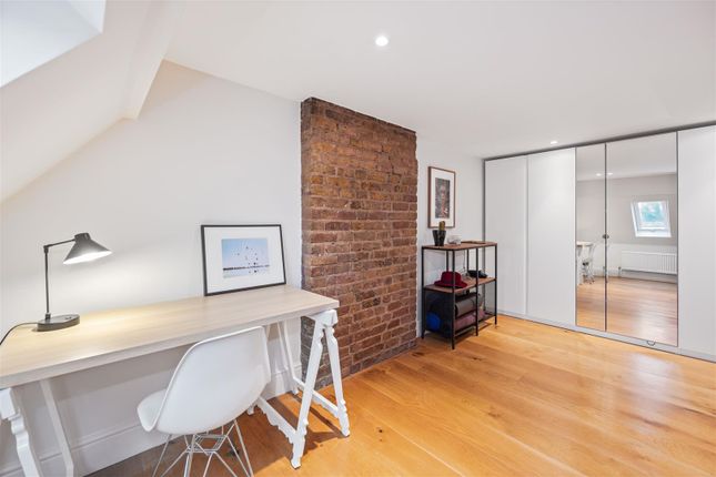 Flat for sale in Canfield Gardens, South Hampstead